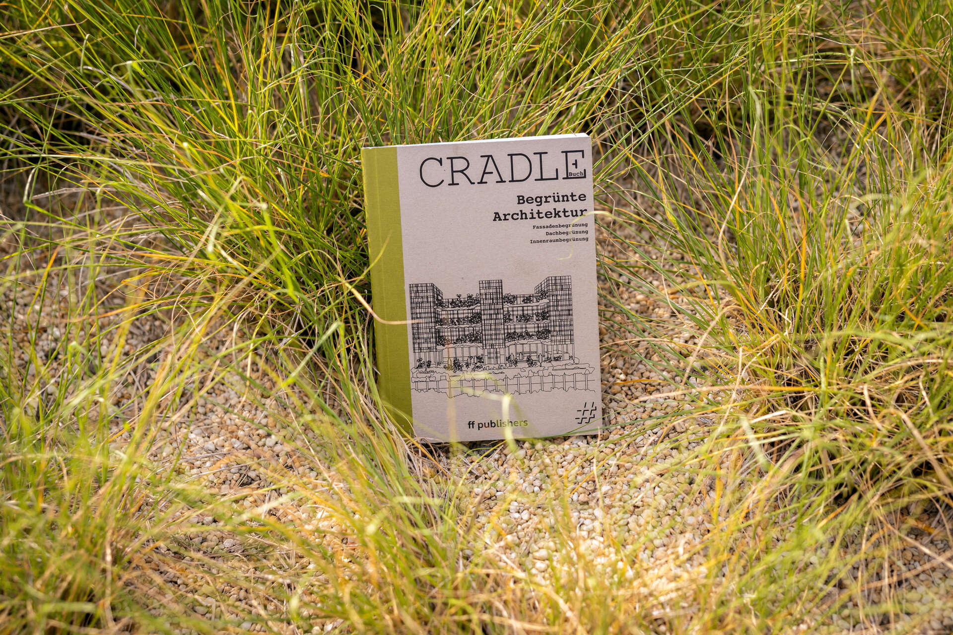 0207_Cradle-Buch-ENNI_2026-07-14